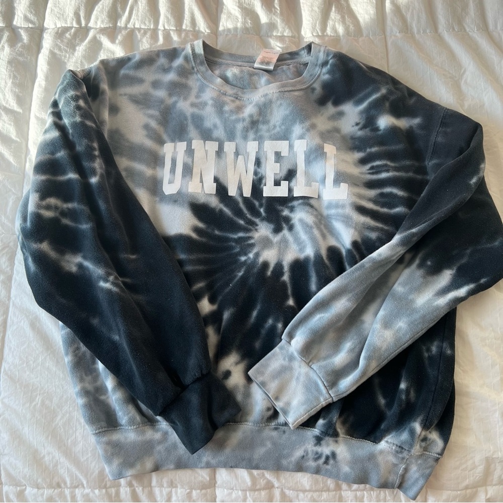 Call her daddy unwell blue tie dye L